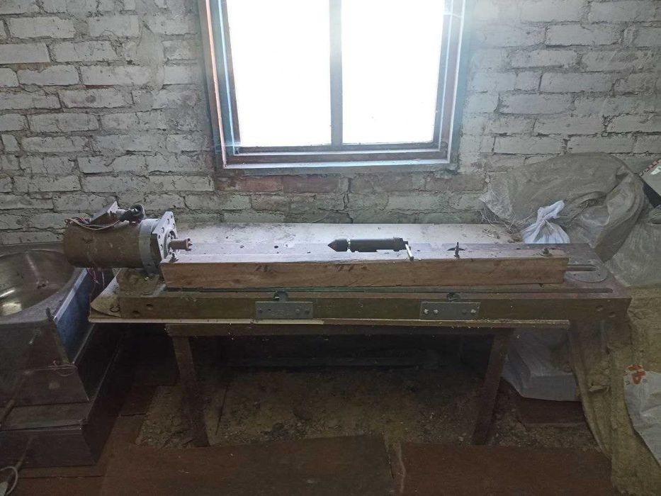 Продам Токарний станок