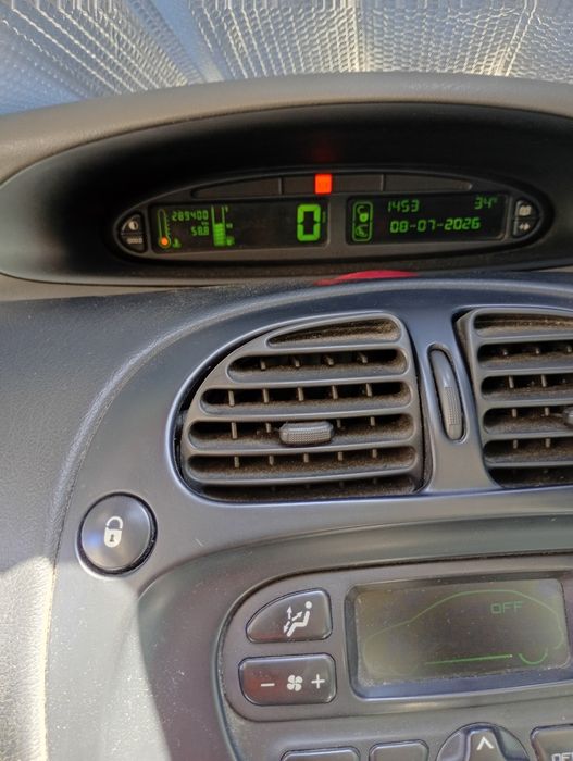 Carro citroen xara Picasso