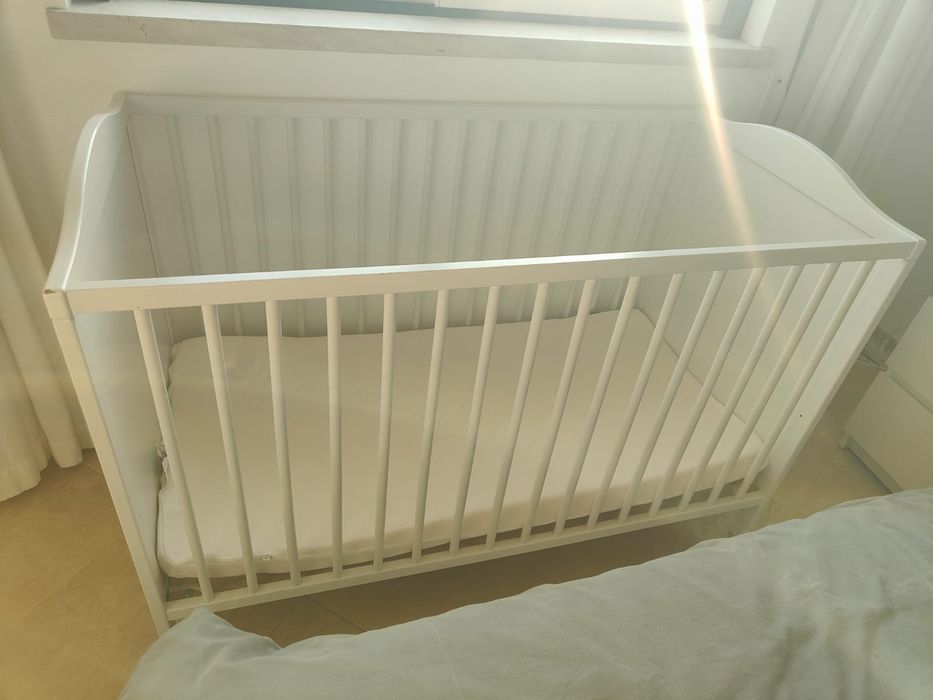 Vendo berço Smagora IKEA ,inclui colchão