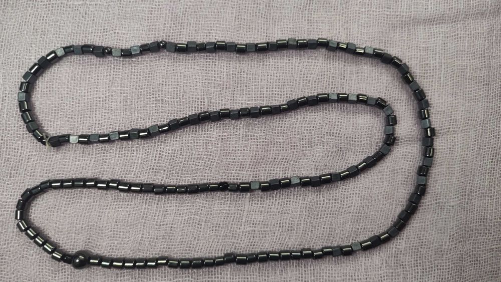 Бижутерия ( брошки , запонки, бусы)