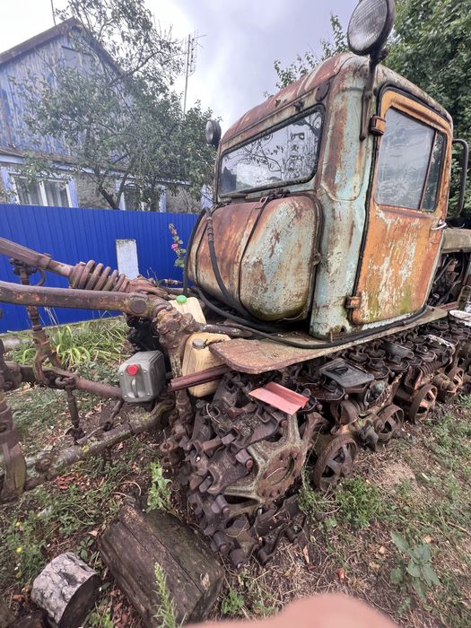 Продам дт-75