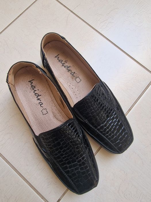 Pòłbuty , mokasyny roz. 37 dla seniora