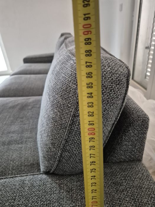 Sofá com chaise long cinzento