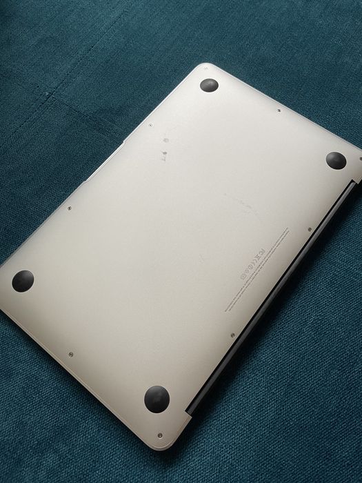 McBook Air 11.6 256GB