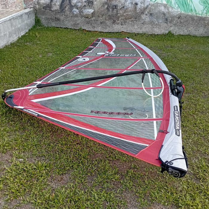 Kit com prancha de windsurf Fanatic Sting Ray 130 TT