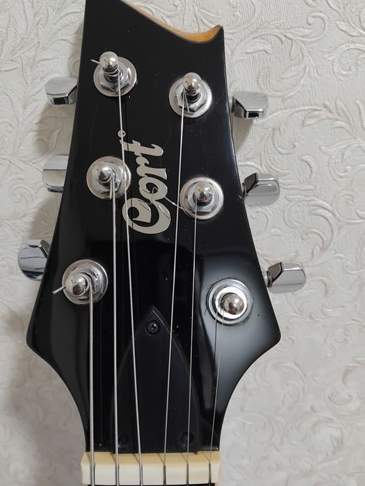 Электрогитара Cort M520