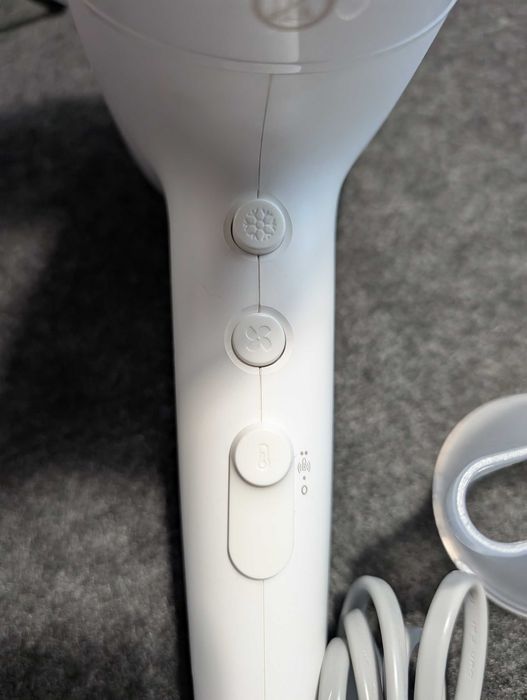 Фен Philips BHD500