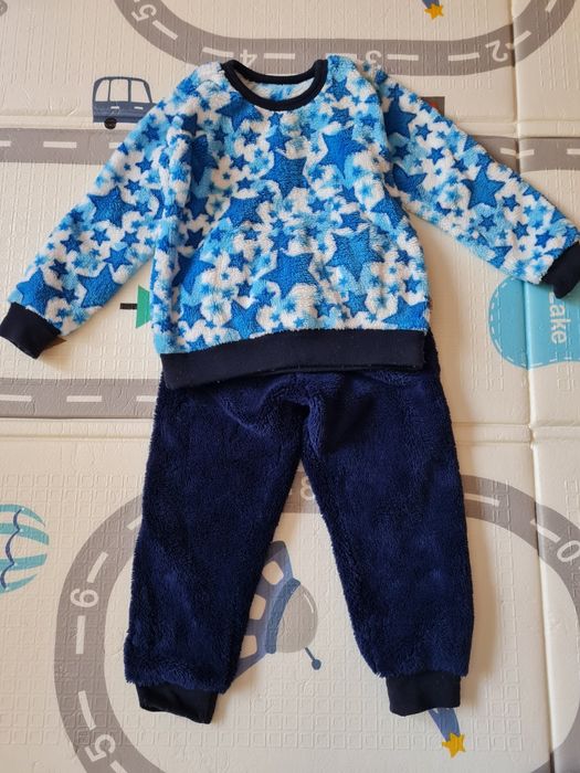 Теплая пижама плюшевая 98р.