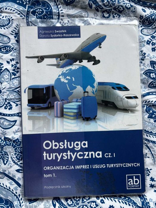 zestaw książek turystyka
