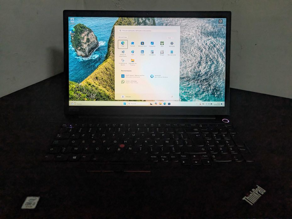Portatil Lenovo Thinkpad E15 I3-10110U 8GB 256GB