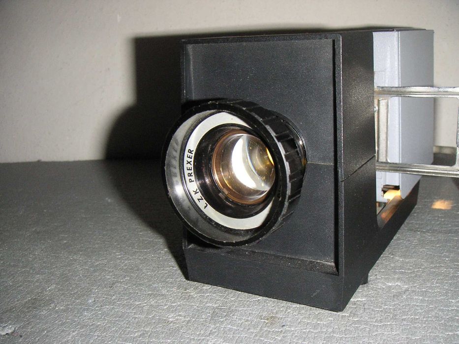 Rzutnik  Prexer Profil S  z 1976r + przezrocza PRL