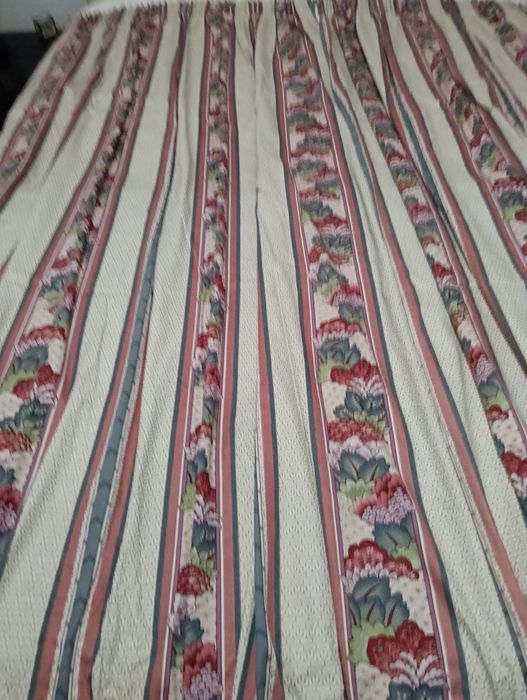 Capa de edredão/colcha e cortinados