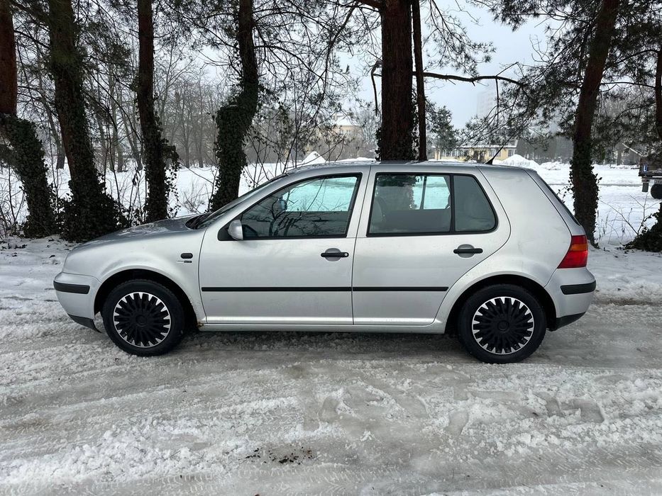 Volkswagen Golf 4 szyberdach świetny stan