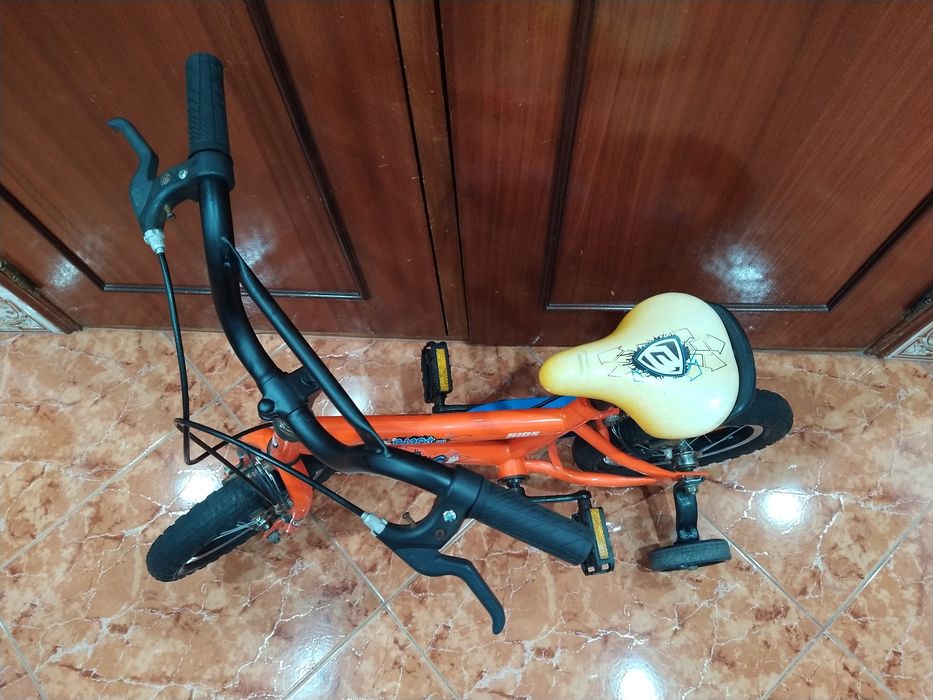 Bicicleta infantil roda 12" trotinete skate patins casa quarto apartamento vivenda escritório gabinete carro cozinha.