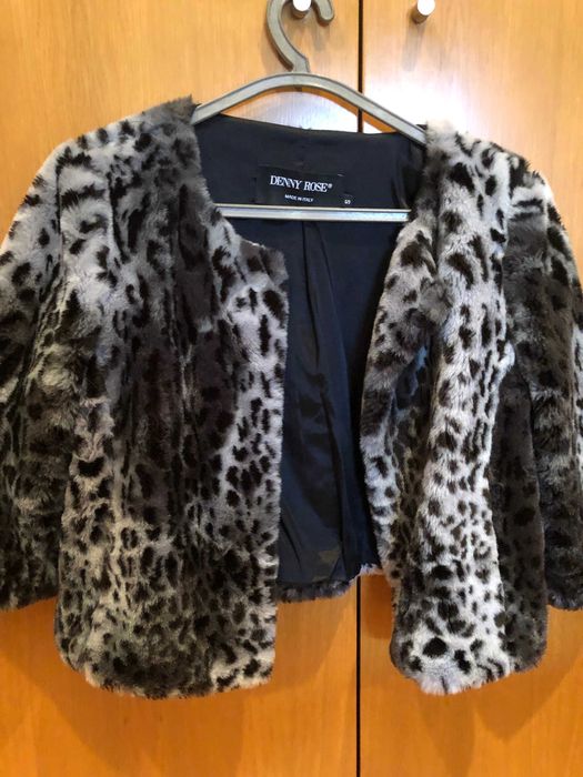 Casaco de Pelo Preto e Cinza