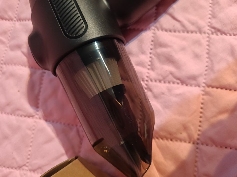 Ręczny odkurzacz samochodowy