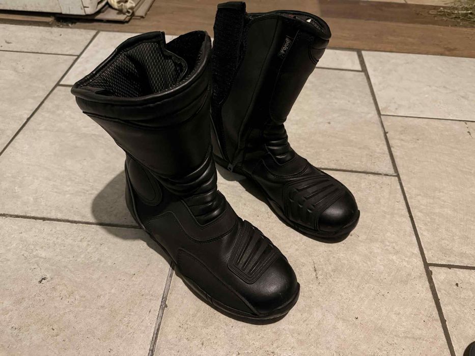 Buty na motor / obuwie
