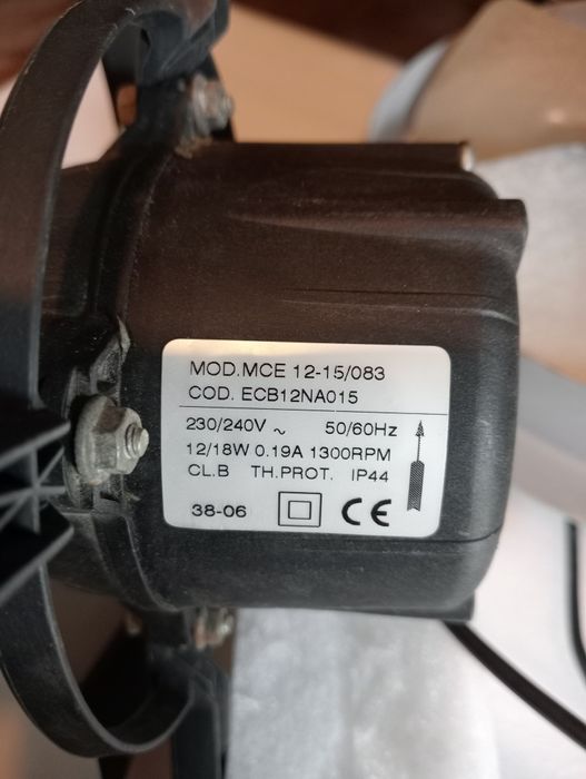 Вентилятор для теплицы и т.д.