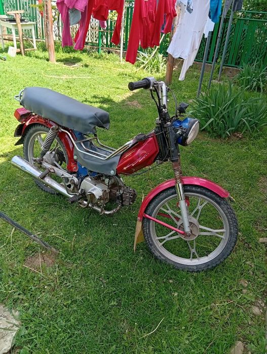 В продажі мотоцик