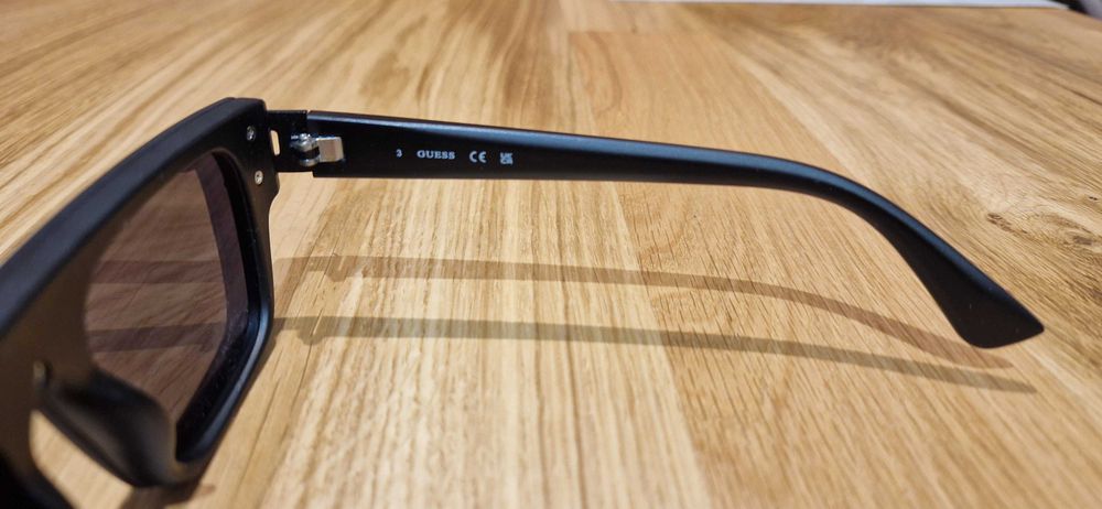 okulary przeciwsłoneczne GUESS GU00061