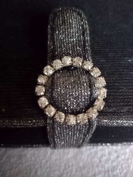 Caixa pequena de arrumação