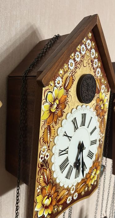 Годинник з зозулею (часы с кукушкой).