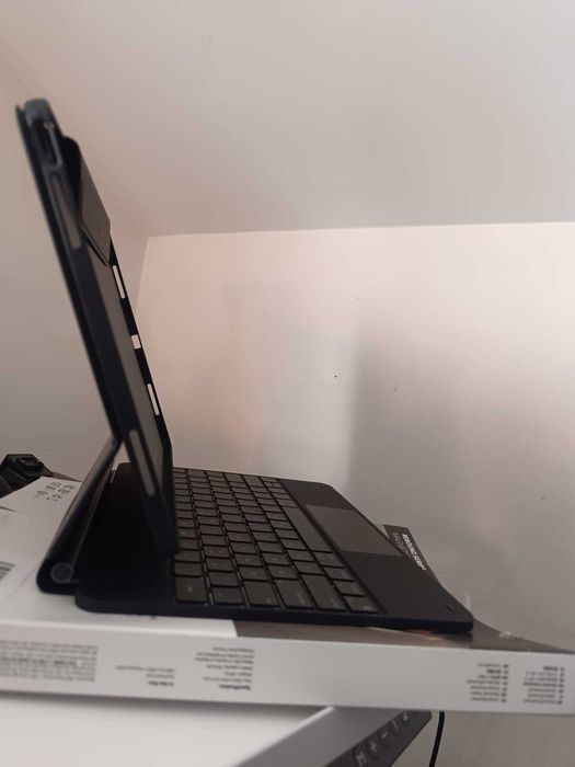iPad Air 13” (2025) Rebound Magnetic Keyboard Case 360
