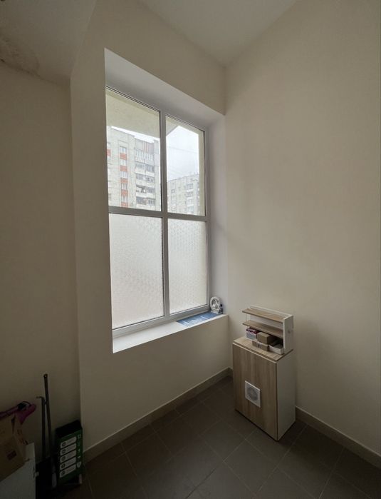 Оренда приміщення Скорини 44 8 м.кв 4.5м висота