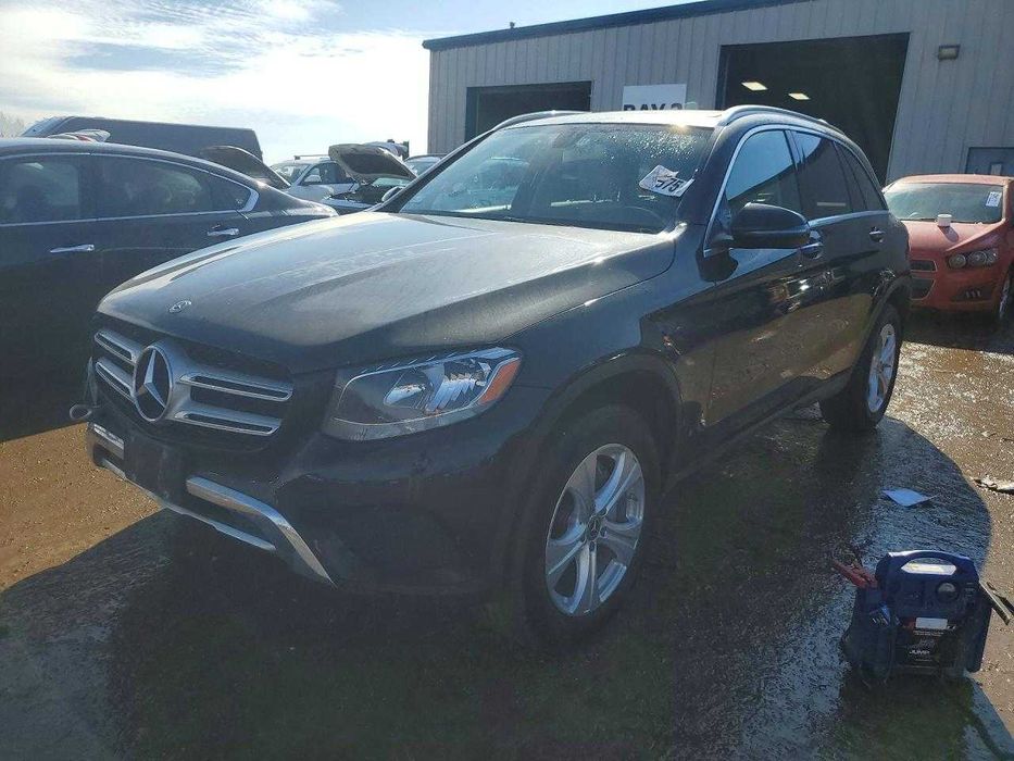 Mercedes-Benz GLC300 4Matic (2018)