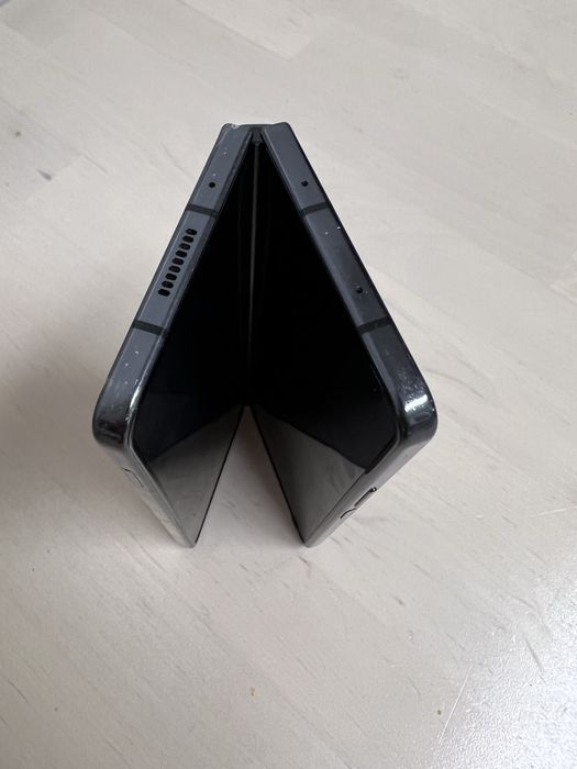 Samsung galaxy z fold 5 1TB 12GB