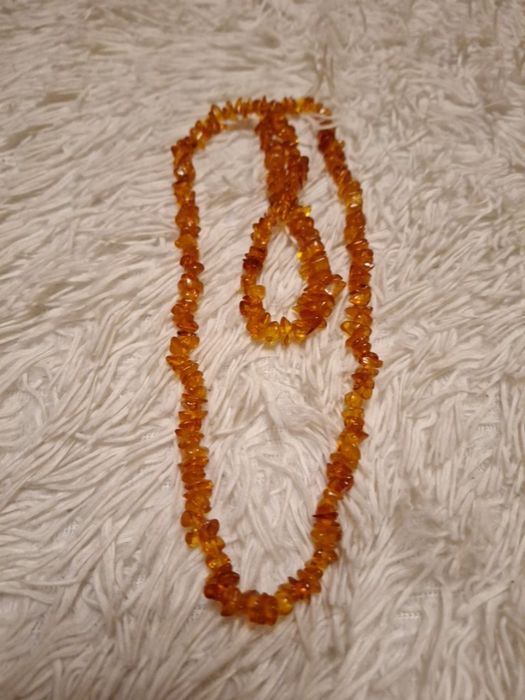 Продам украшения  ,  бусы,