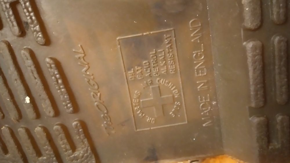 Buty  glany Dr. Martens python Przecena