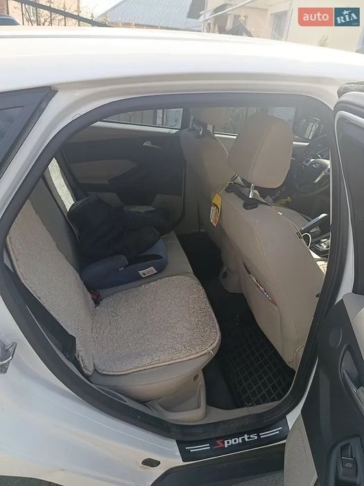 Ford focus Electric 2012   23 kw.