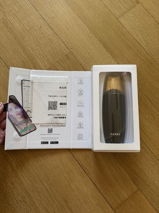 Мікрострумовий скрабер для шкіри та усунення чорних точок GESKE 9 в 1