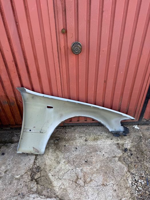 Vendo guarda lamas  BMW e46 fase 2 originais + frente interno Fase 2