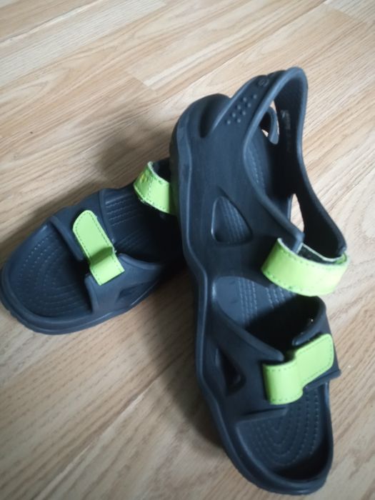 Crocsy crocs sandały sandałki Swiftwater river J2