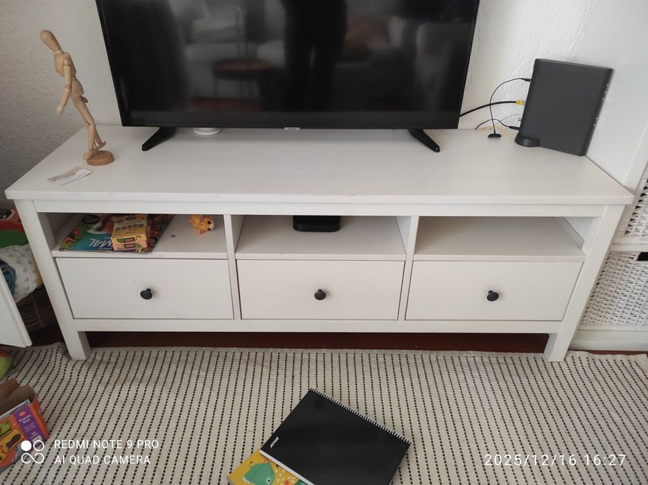 Móvel TV IKEA hemnes