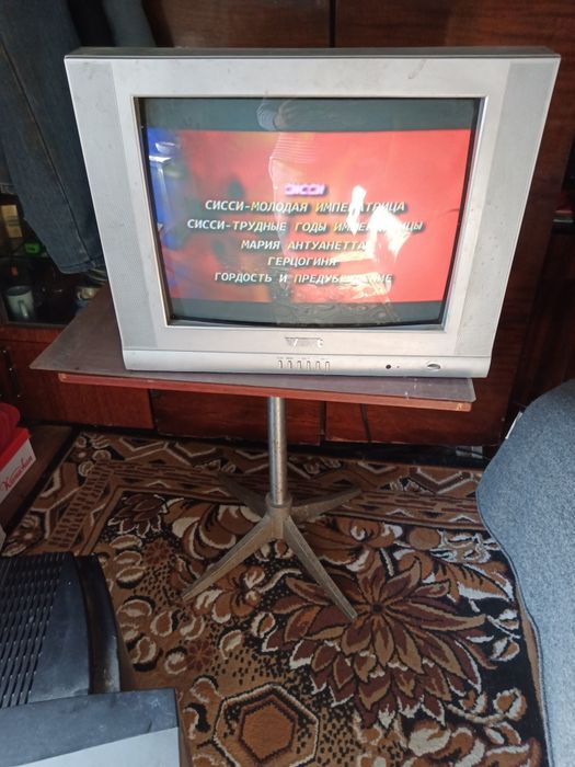 Продам 2  телевизора ( SEG и WEST - рабочие )