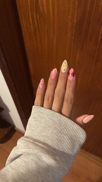 Modelo unhas gel