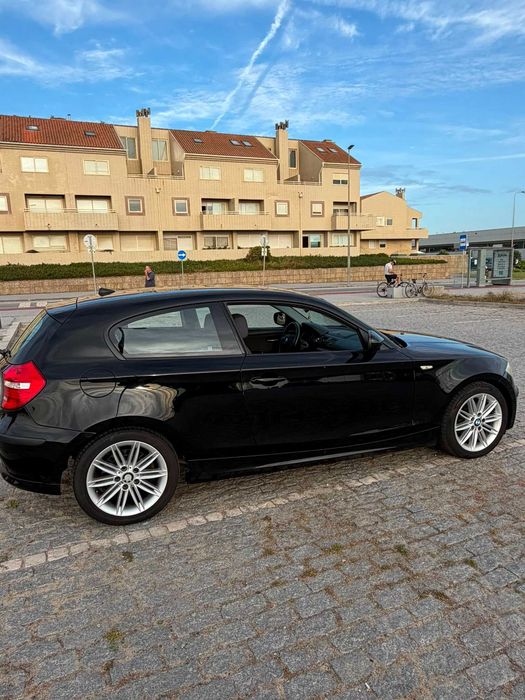 BMW Série 1 118d 2010 Preto 3 Portas | 318.000 km
