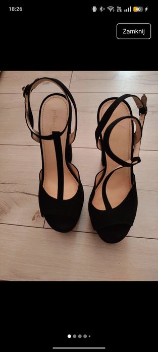Śliczne sandałki