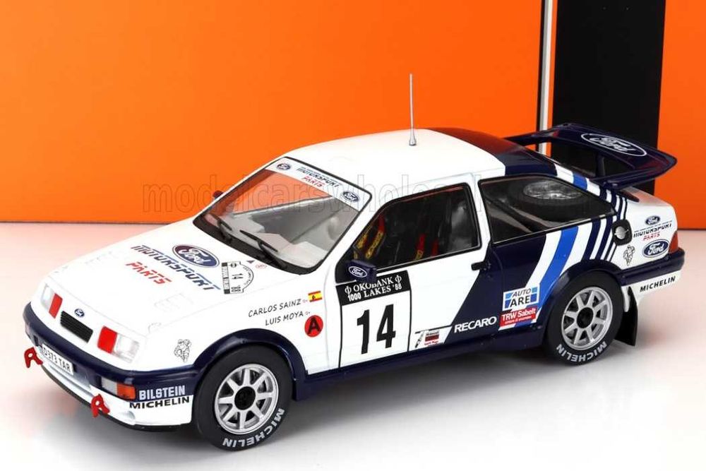 FORD SIERRA RS COSWORTH Carlos Sainz 1000 Lakes 1988 IXO skala 1:24