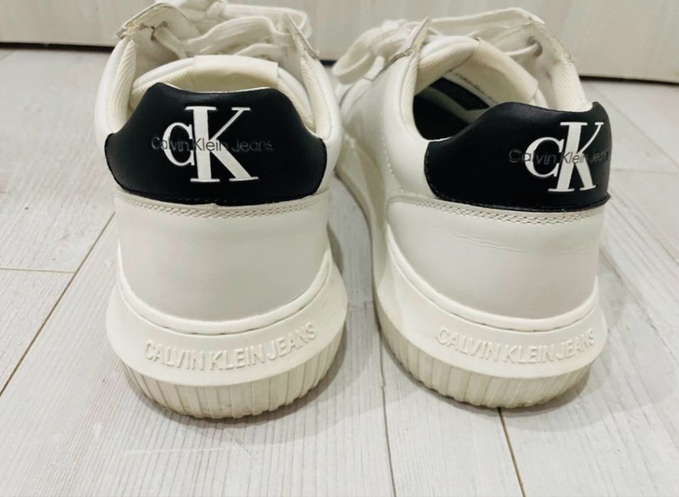 Calvin Klein Jeans Sneakersy Chunky Cupsole Monologo białe 44