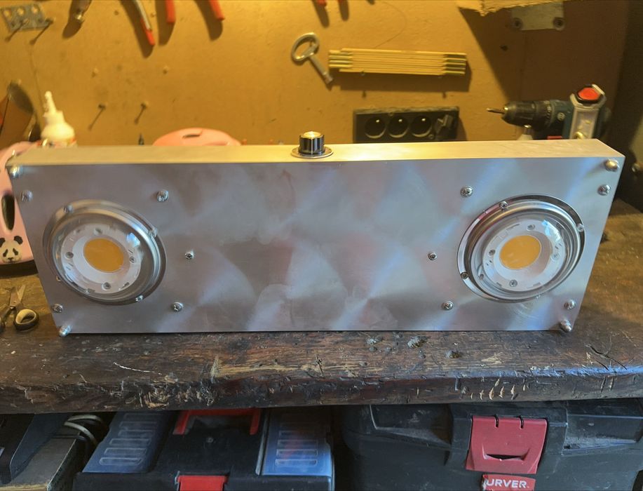 Lampy LED do uprawy roslin