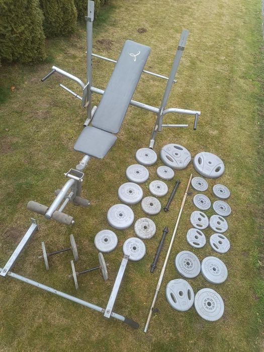 Siłownia:  100kg obciążenie,  sztanga, hantle, drążek