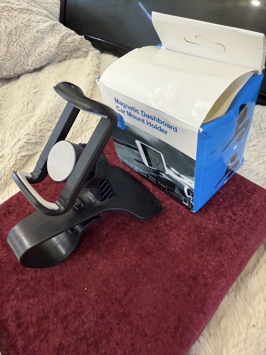 Тримач/держатель/штатив/крепление  для телефону в машину/авто