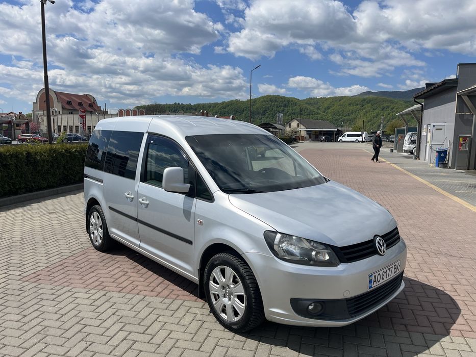 Продам 2011 пасажир