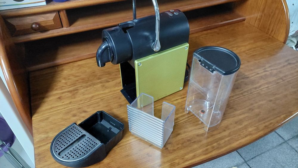 Máquina café Nespresso DéLonghi EN125