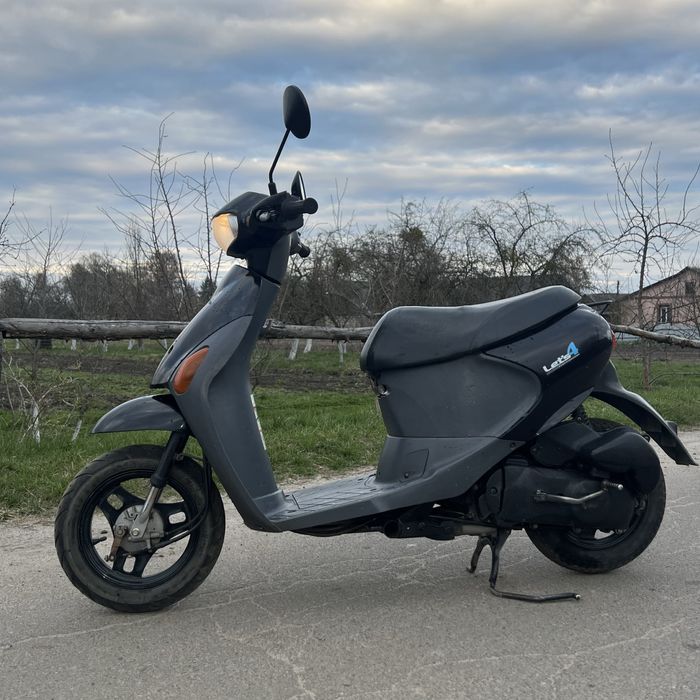 Скутер Suzuki lets 4