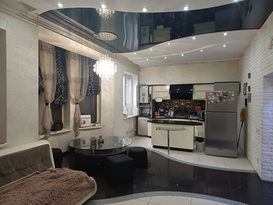 Продам  дом  Каменское возле  соснового леса  190000$